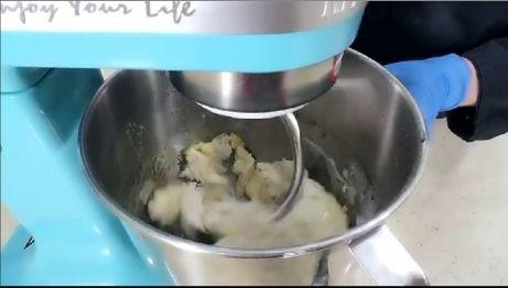 网红不吃奶酪拖黑料,拖黑料事件引发网友热议